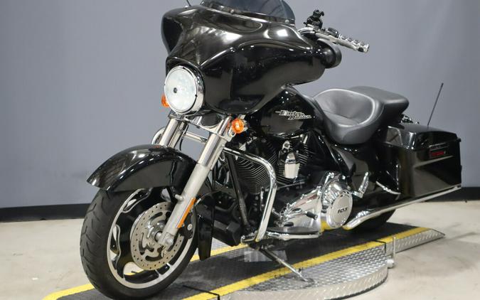 2013 Harley-Davidson Street Glide FLHX