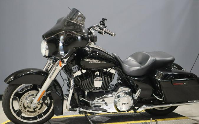 2013 Harley-Davidson Street Glide FLHX