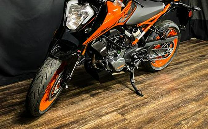 2023 KTM 200 Duke