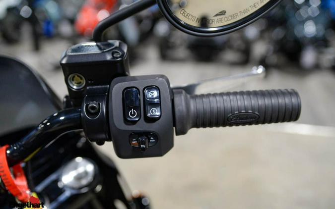 2024 Indian Motorcycle Sport Chief