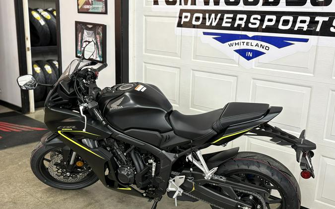 2026 Honda CBR650R E-Clutch