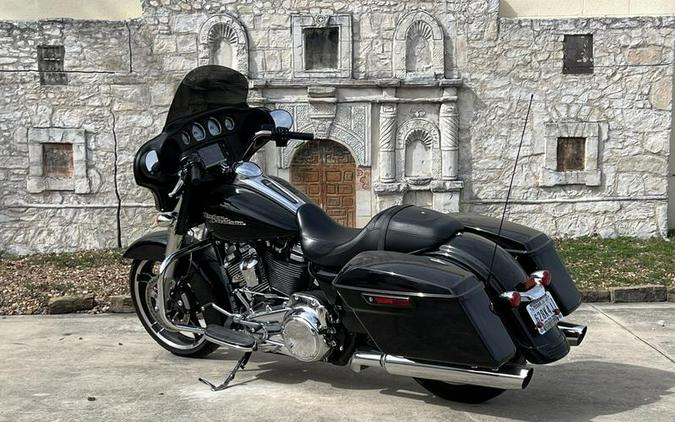 2018 Harley-Davidson® FLHX - Street Glide®