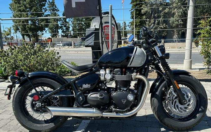 2024 Triumph Bonneville Bobber Jet Black/Ash Gray