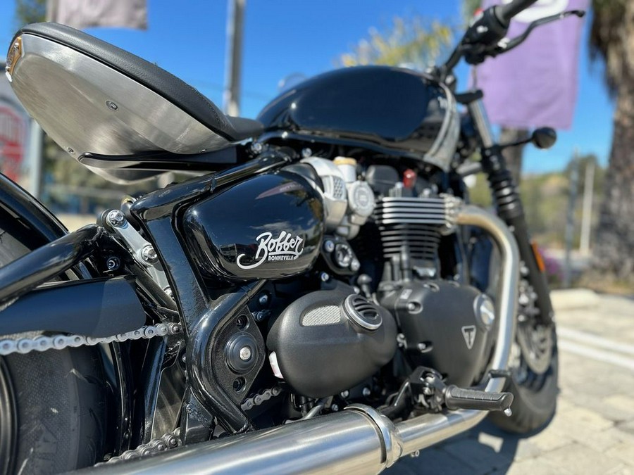 2024 Triumph Bonneville Bobber Jet Black/Ash Gray