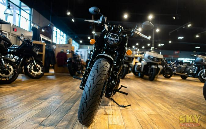 2024 Indian Motorcycle® Chief Bobber Dark Horse® Storm Gray