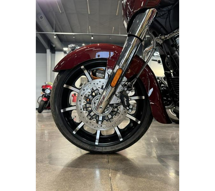 2024 Indian Motorcycle® Chieftain® Limited with Powerband Audio Package Maroon Metallic/Graphics