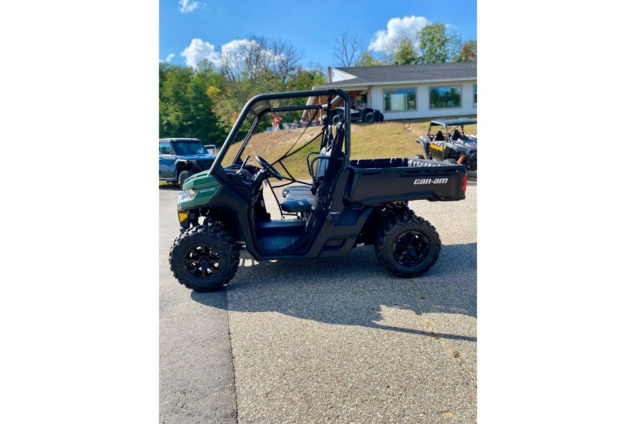 2025 Can-Am SSV DEF DPS 62 HD7 GN 25