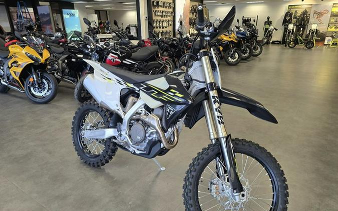 2026 Triumph TF 450-C Jet Black Pure White