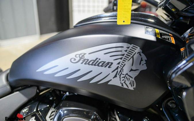 2024 Indian Motorcycle Challenger® Dark Horse® with PowerBand Audio Package