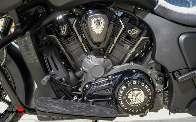 2024 Indian Motorcycle Challenger® Dark Horse® with PowerBand Audio Package