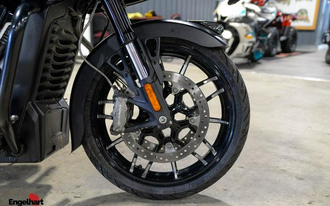 2024 Indian Motorcycle Challenger® Dark Horse® with PowerBand Audio Package