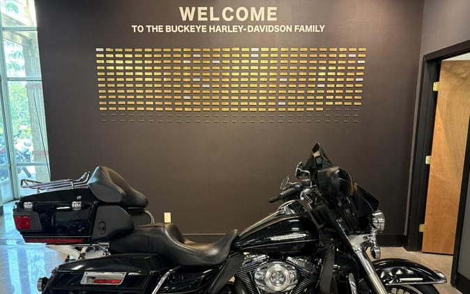 2012 Harley-Davidson® Electra Glide® Ultra Limited Vivid Black