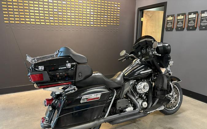 2012 Harley-Davidson® Electra Glide® Ultra Limited Vivid Black