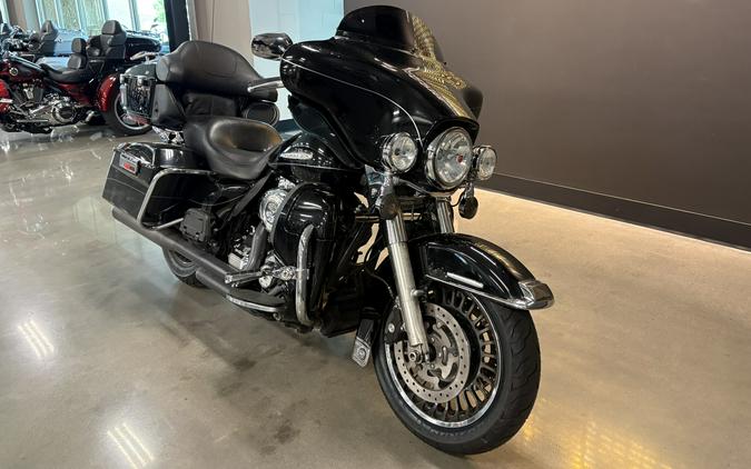 2012 Harley-Davidson® Electra Glide® Ultra Limited Vivid Black