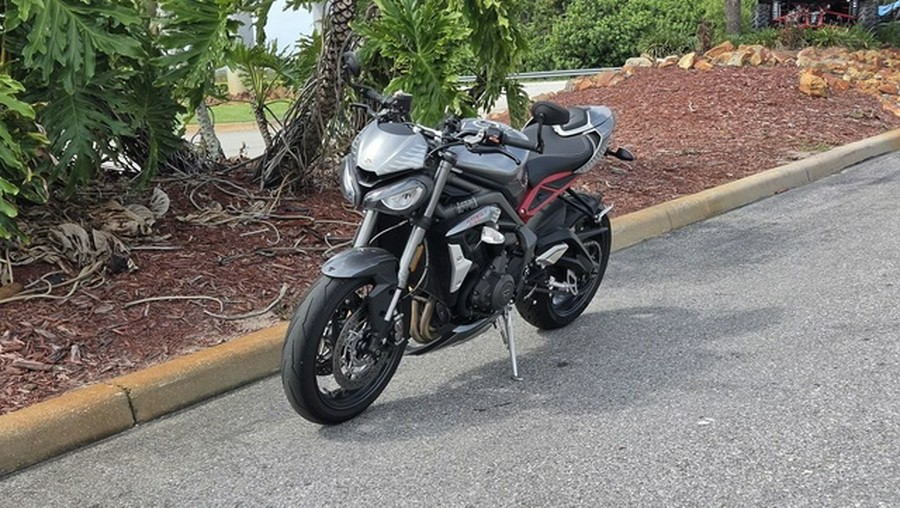 2022 Triumph Street Triple RS Silver Ice RS