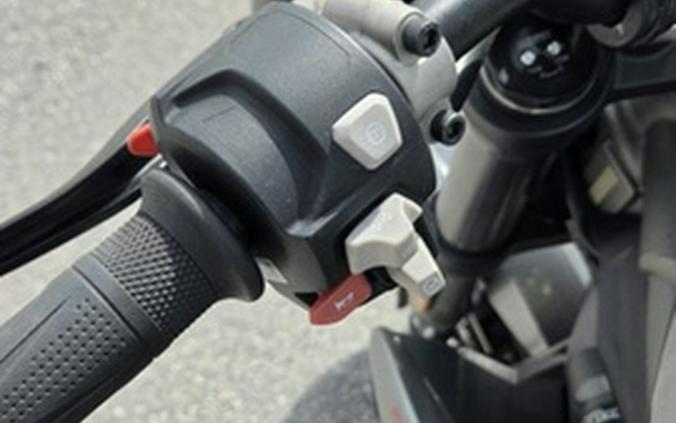 2022 Triumph Street Triple RS Silver Ice RS