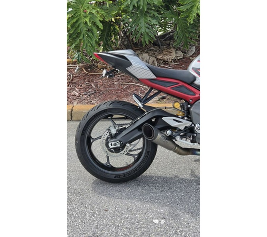 2022 Triumph Street Triple RS Silver Ice RS