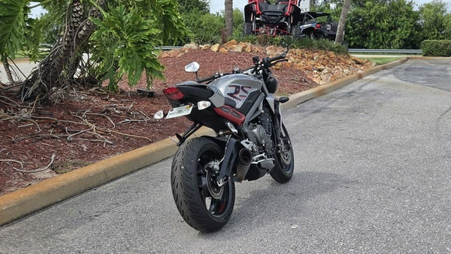 2022 Triumph Street Triple RS Silver Ice RS