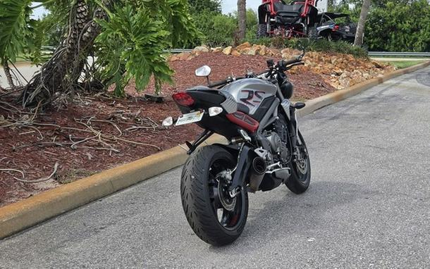 2022 Triumph Street Triple RS Silver Ice RS