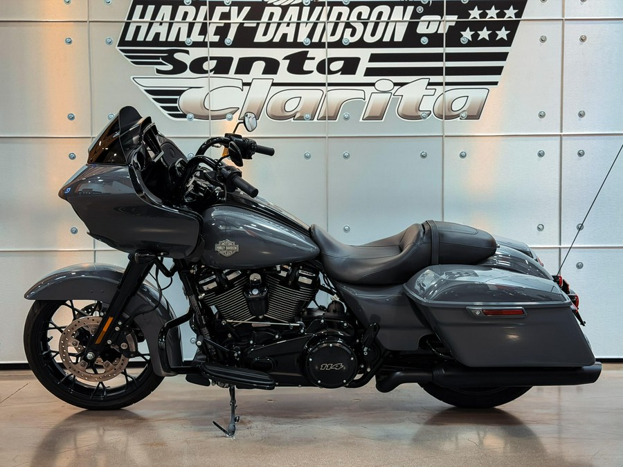 2022 Harley-Davidson® Road Glide® Special