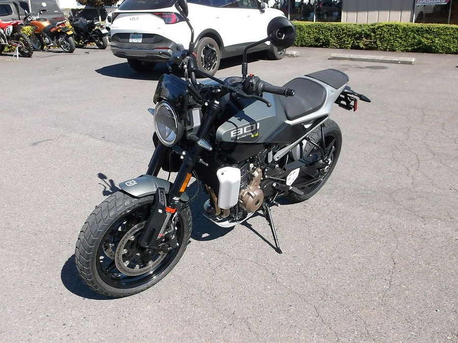 2027 Husqvarna® Svartpilen 801 SE