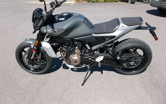 2027 Husqvarna® Svartpilen 801 SE