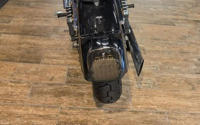 XL 883C 2008 Sportster® 883 Custom