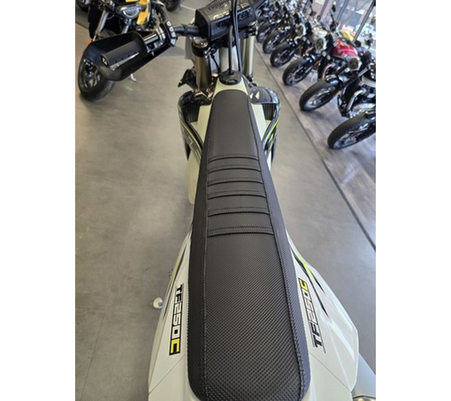 2026 Triumph TF 250-C Jet Black Pure White