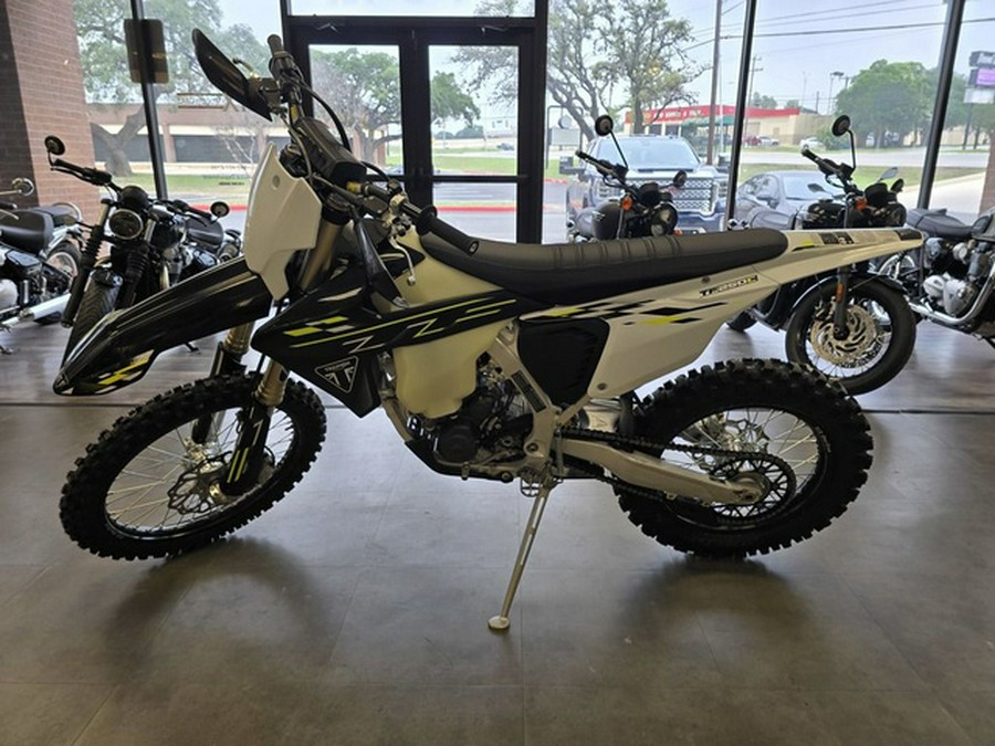 2026 Triumph TF 250-C Jet Black Pure White