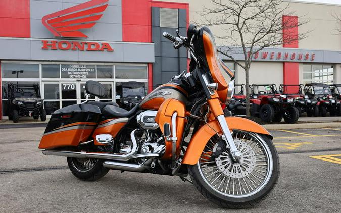 2011 Harley-Davidson® FLHXSE2 - CVO™ Street Glide®