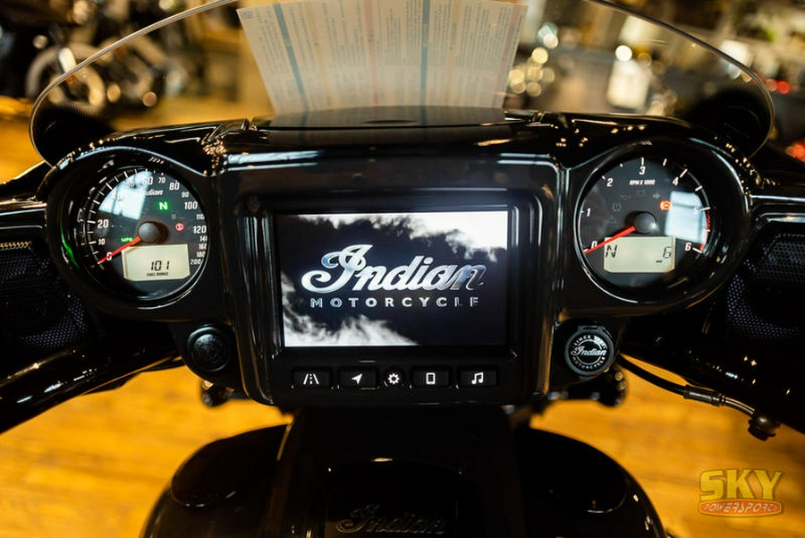 2024 Indian Motorcycle® Chieftain® Dark Horse® w/Powerband Audio Pkg Granite Gray