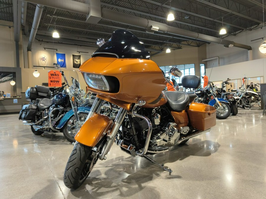 2015 Harley-Davidson® Road Glide® Special Amber Whiskey