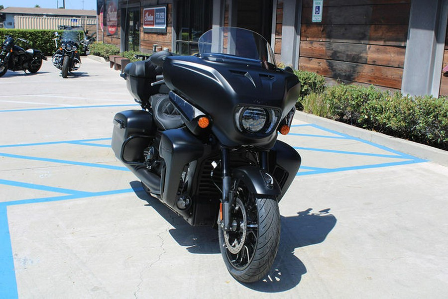 2025 Indian Motorcycle® Roadmaster® PowerPlus Dark Horse® Black Smoke