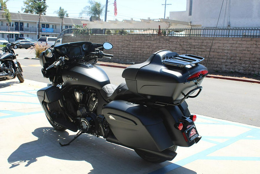 2025 Indian Motorcycle® Roadmaster® PowerPlus Dark Horse® Black Smoke