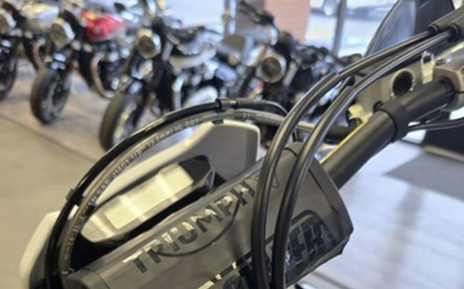2026 Triumph TF 250-E Jet BlackPure White