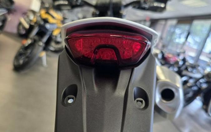 2026 Triumph TF 250-E Jet BlackPure White