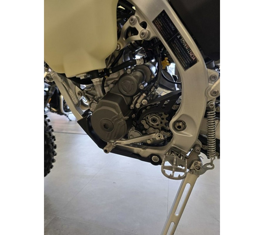 2026 Triumph TF 250-E Jet BlackPure White