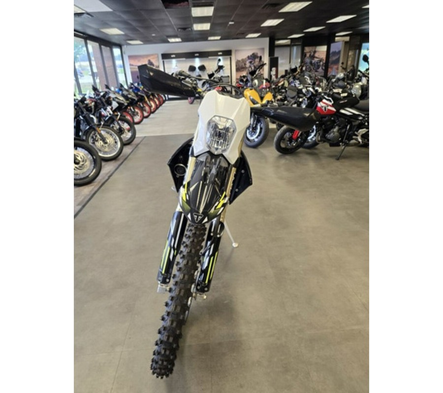 2026 Triumph TF 250-E Jet BlackPure White