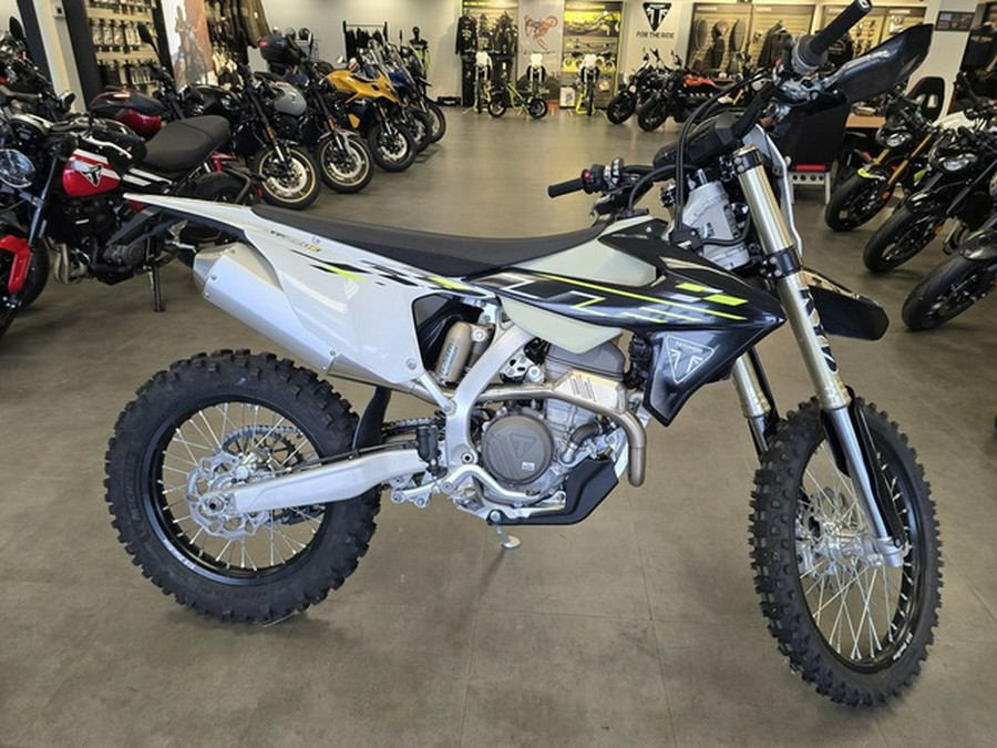 2026 Triumph TF 250-E Jet BlackPure White
