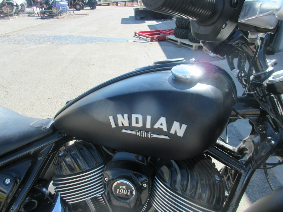 2022 INDIAN MOTORCYCLE CHIEF DARK HORSE