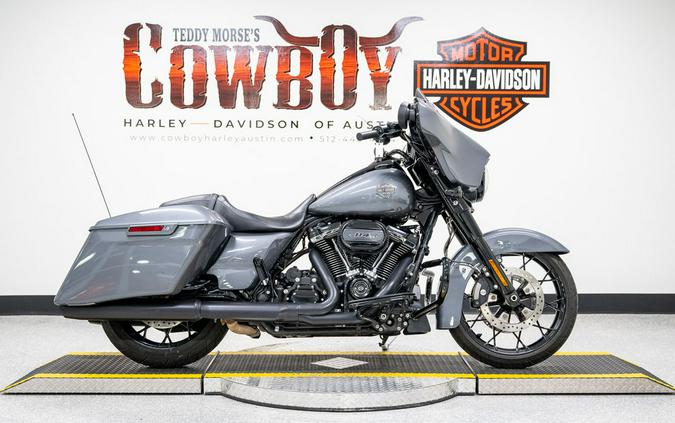 2021 Harley-Davidson Street Glide Special Review: Performance and Style