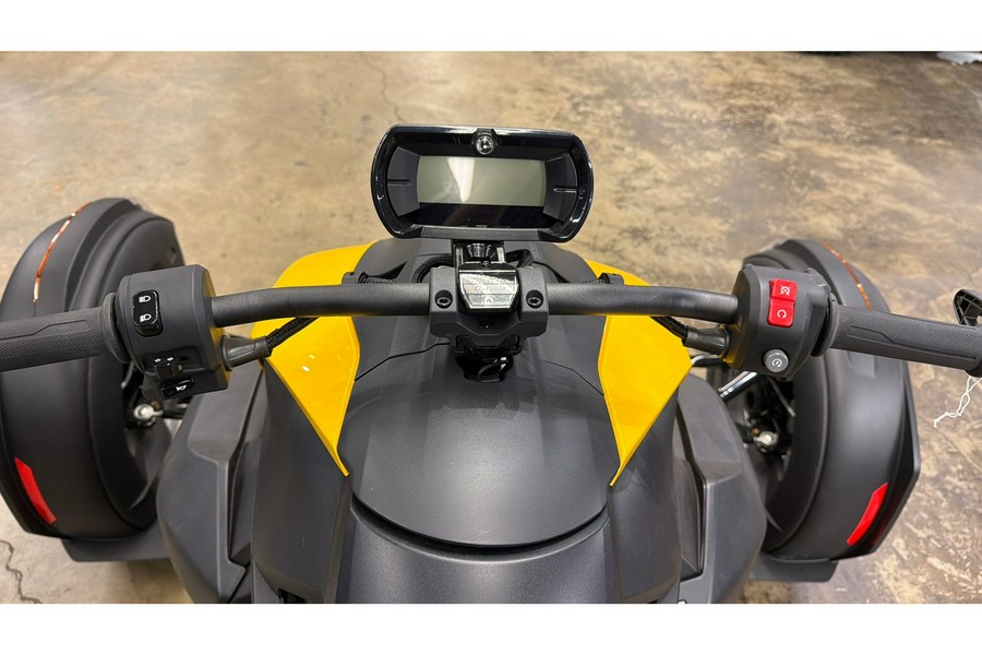 2025 Can-Am RD RYKER 900 CALI 25 900 ACE™