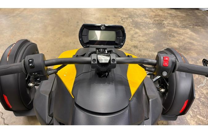 2025 Can-Am RD RYKER 900 CALI 25 900 ACE™