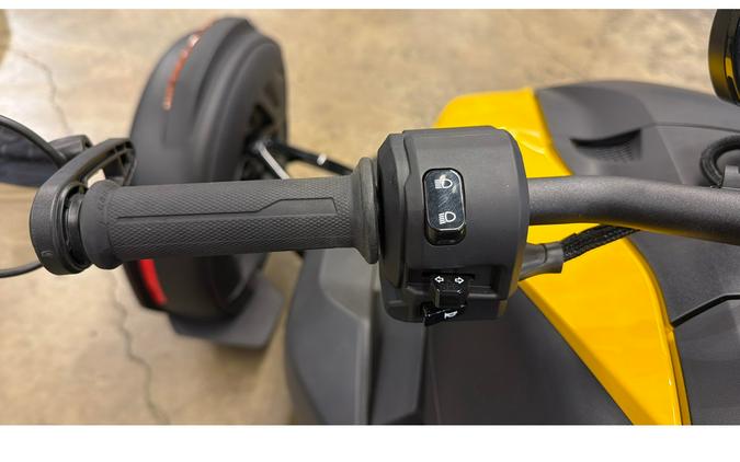 2025 Can-Am RD RYKER 900 CALI 25 900 ACE™