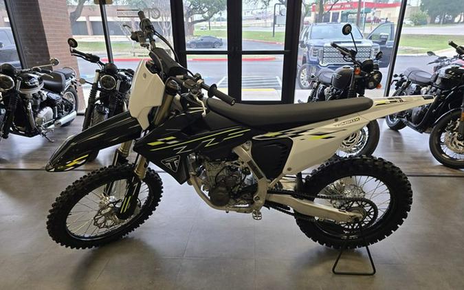 2026 Triumph TF 450-X Jet BlackPure White