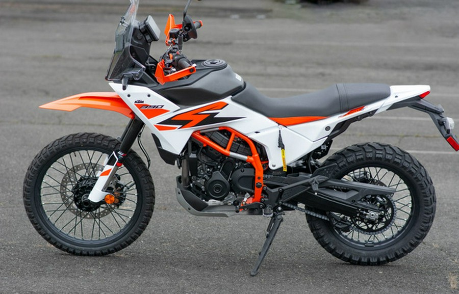 2026 KTM Adventure 390 R
