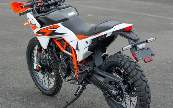 2026 KTM Adventure 390 R