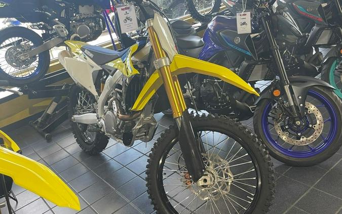 2024 Suzuki RM-Z450 First Look [with RM Army Kit]