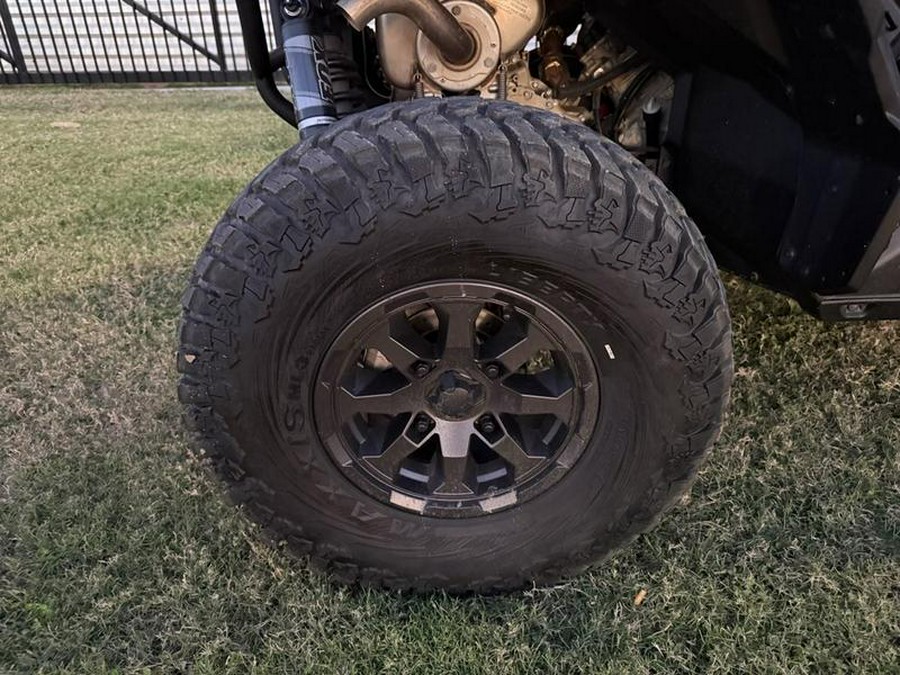 2024 Can-Am® Maverick Sport X rc 1000R