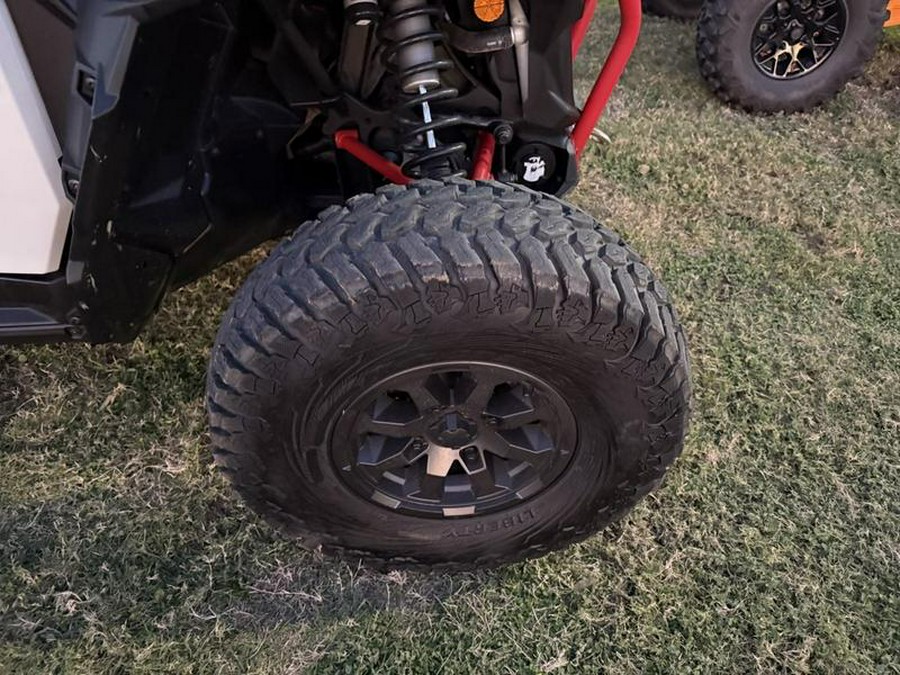 2024 Can-Am® Maverick Sport X rc 1000R